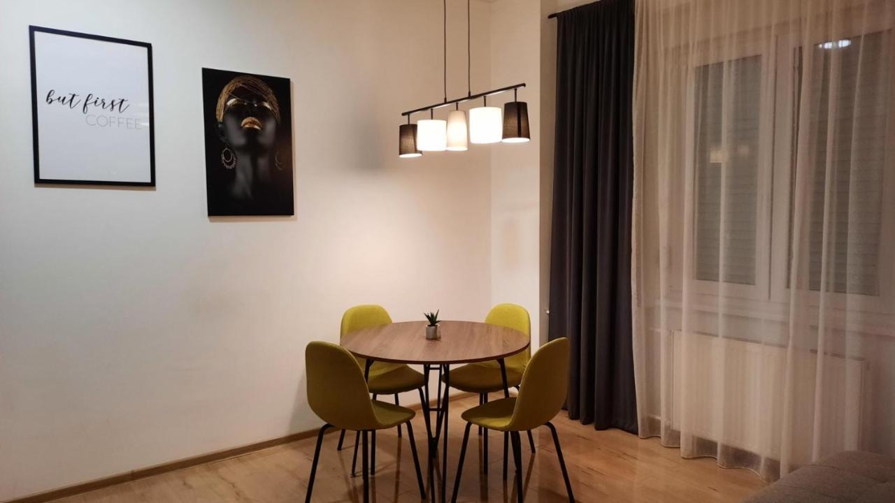 Ancora Apartment Lana 诺威萨 外观 照片